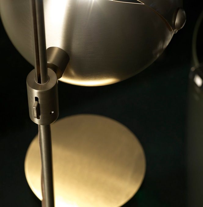 EIRENE TABLE  BURNISHED SATIN BRASS/BURNISHED SATIN BRASS// настольный E27 1х15  х   