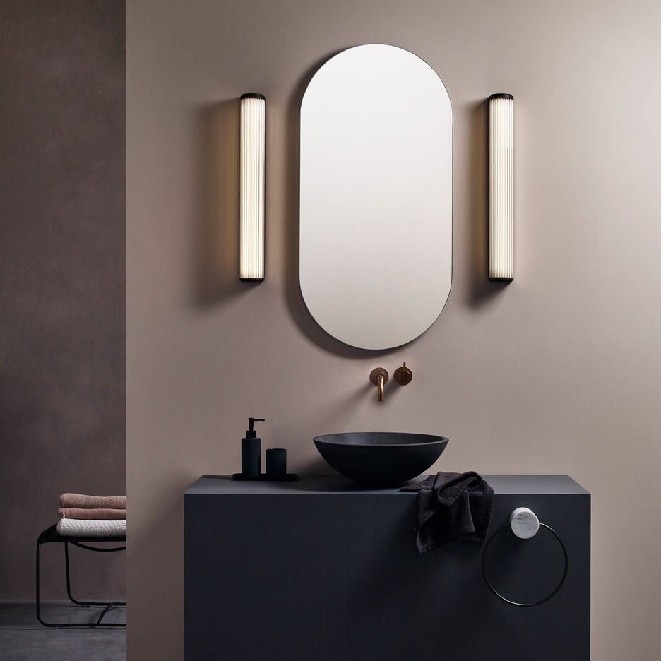 1380082 VERSAILLES 600 Bronze/Clear// настенный LED 1х18.4  х   