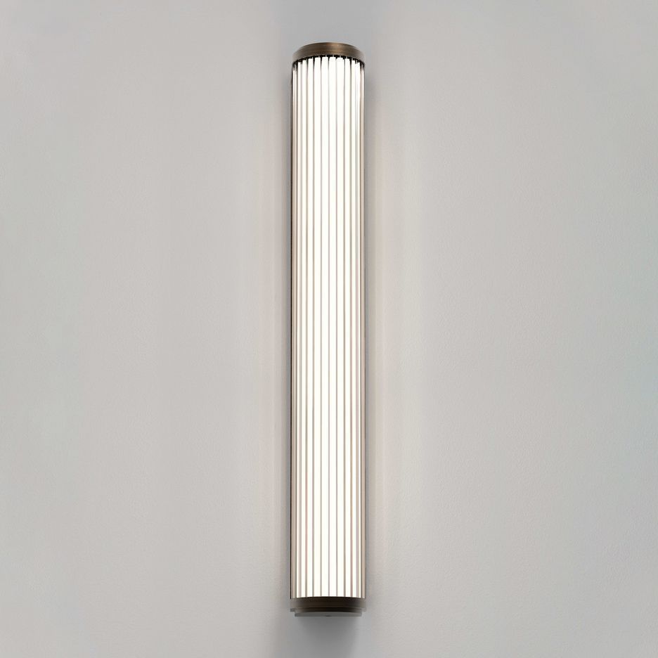1380082 VERSAILLES 600 Bronze/Clear// настенный LED 1х18.4  х   