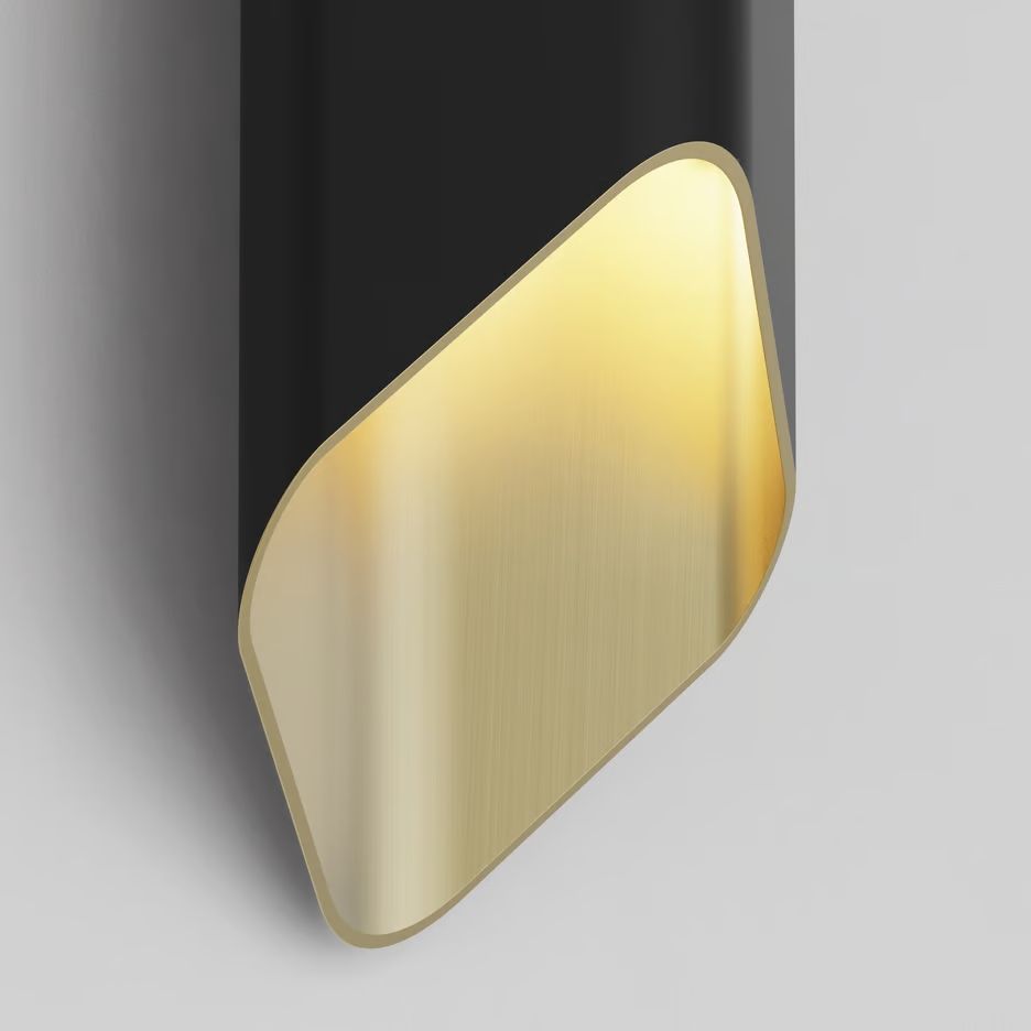 1481017 AKO 600 Phase Matt Black / Gold///матовый настенный LED 1х15.9  х   