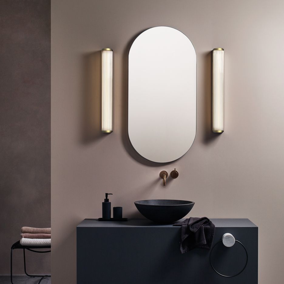 1380083 VERSAILLES 600 Matt gold/Clear// настенный LED 1х18.4  х   