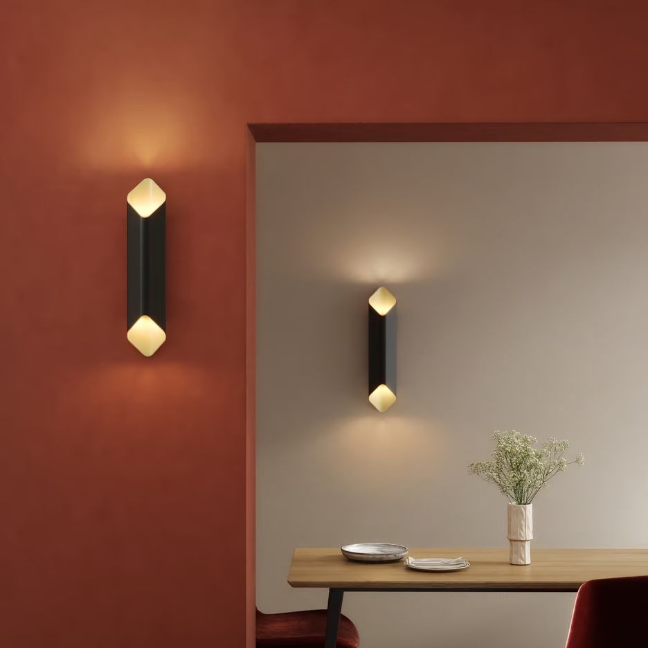 1481017 AKO 600 Phase Matt Black / Gold///матовый настенный LED 1х15.9  х   