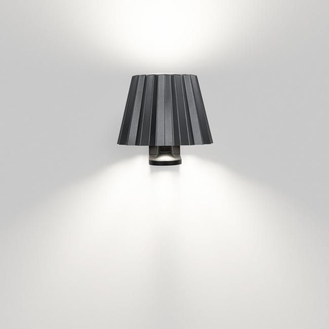 222 031 12 93 ED8 B  black/// настенный LED 3000K CRI>90 1х10  х   