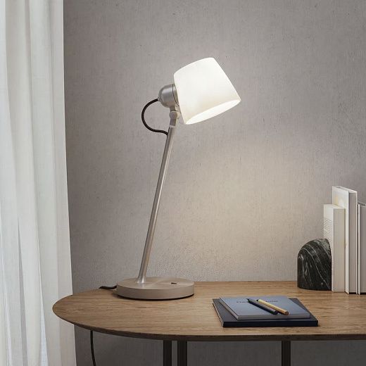 1460004 IMARI Matt Nickel/White// настольный E27 LED 1х12  х  1460004