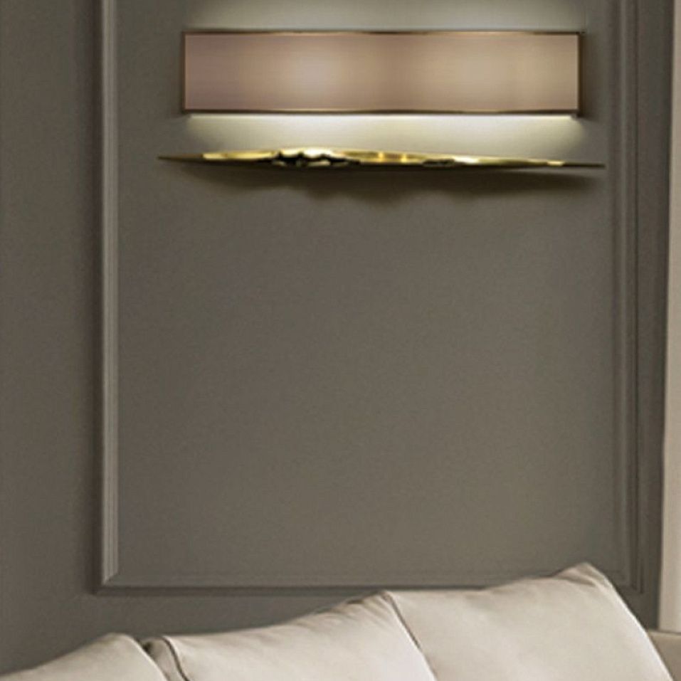 Halley Wall light – 022 HALLEY Cast brass/Lampshade in grey silk shantung with mirror linen// настен   