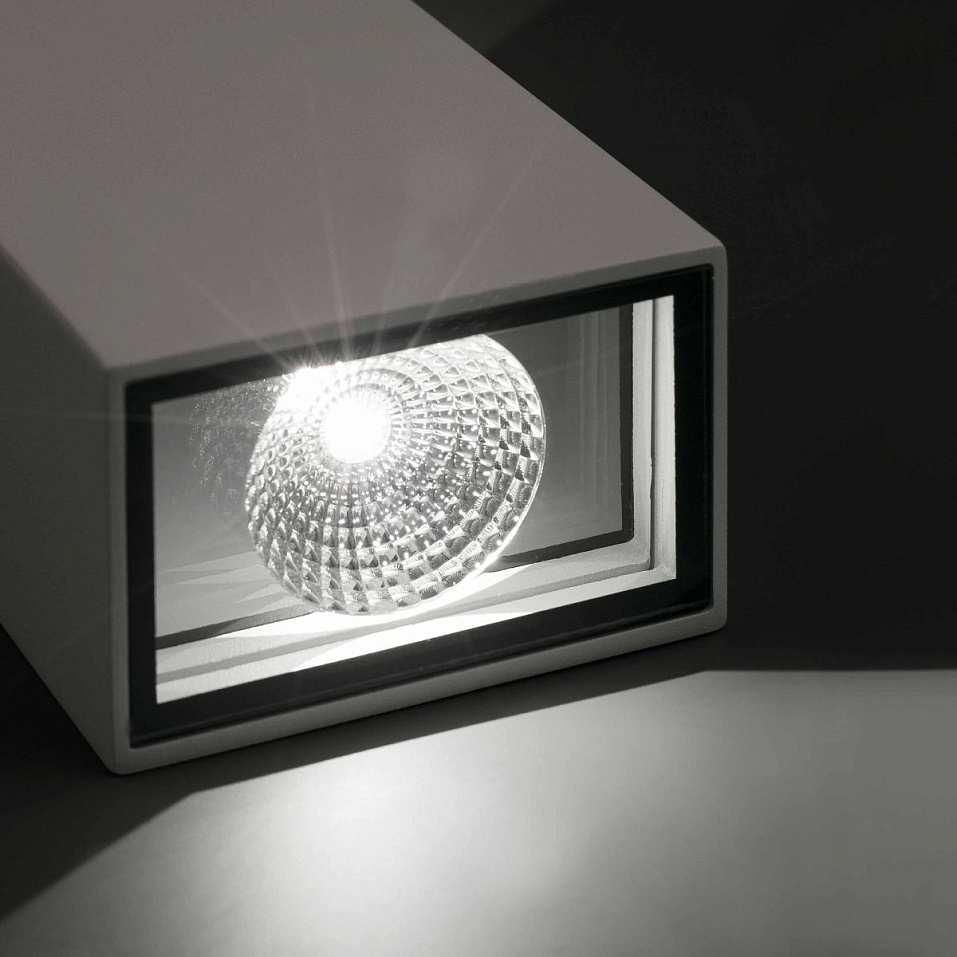 70813 LING Matt White///Transparent настенный LED 2х3  х   