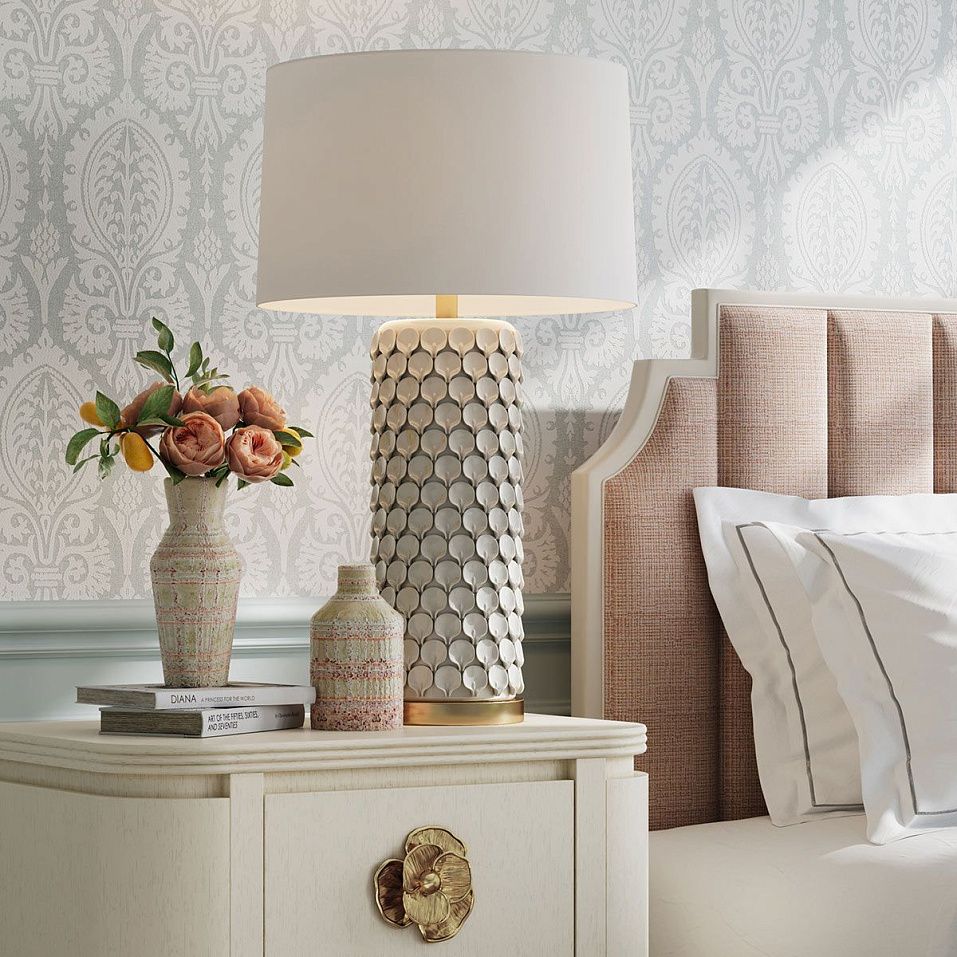 QNC-CALLA-LILY-TL-WH  Cream / Antique Brass/Beige// настольный E27 1х100  х   