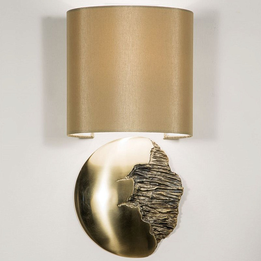 Concept Osiride: Wall light – 014 OSIRIDE Cast brass/Lampshade in sage green shantung// настенный R7  Concept Osiride: Wall light – 014