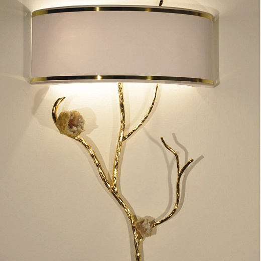 Concept Rochelle: Wall light – 020 ROCHELLE forged brass with Calcite Geodesis Gold plated 24kt/ivor  Concept Rochelle: Wall light – 020