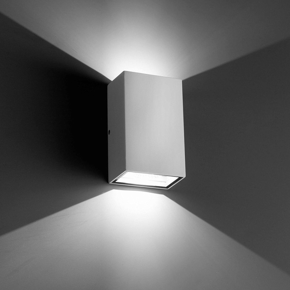 70813 LING Matt White///Transparent настенный LED 2х3  х   
