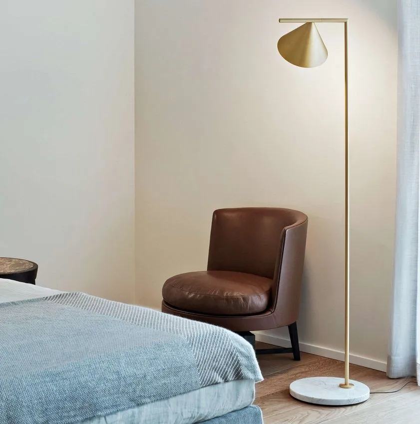 F1530059 CAPITAN FLINT white marble/brushed brass//white напольный LED 1х20  х   